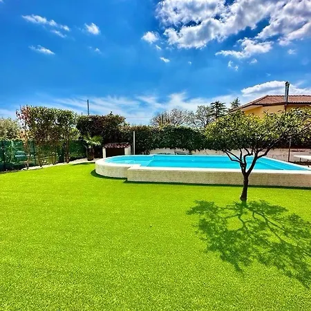 Appartamento Di 120 M² Con 2 Mascalucia