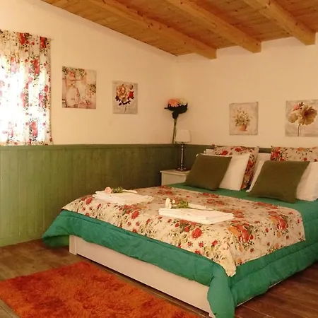 Di 120 M² Con 2 *